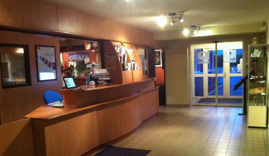 Kyriad Sud Hotel